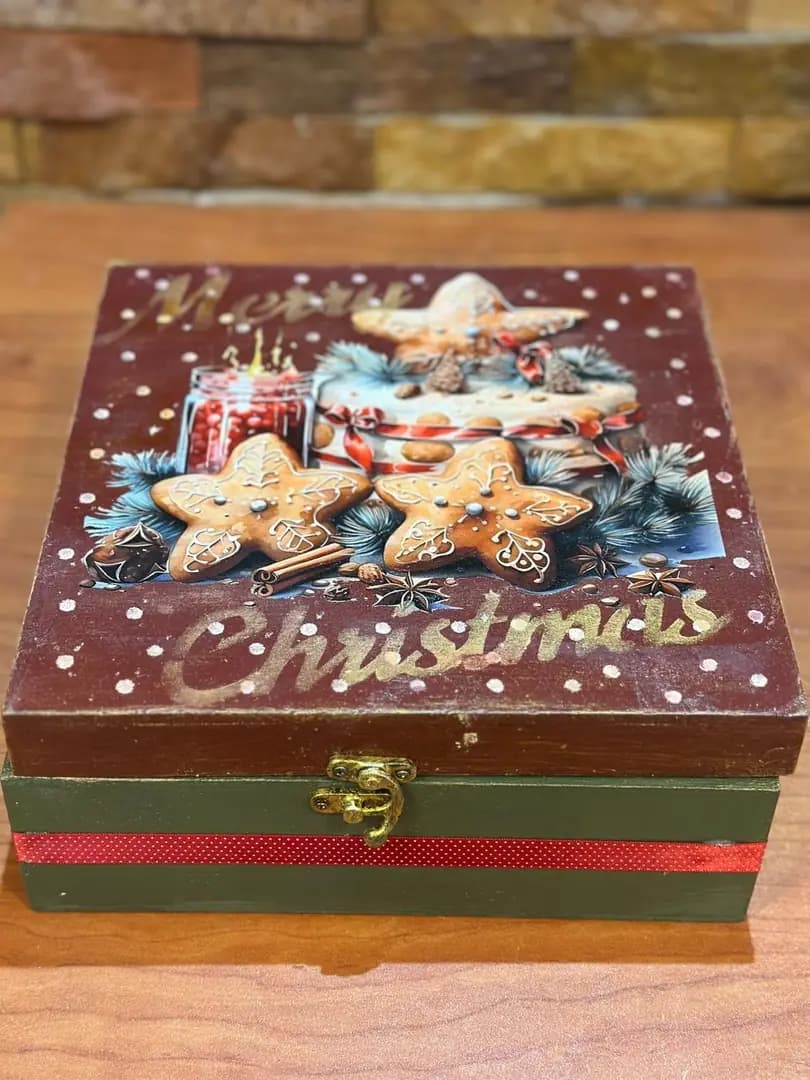 Gingerbread Christmas Box