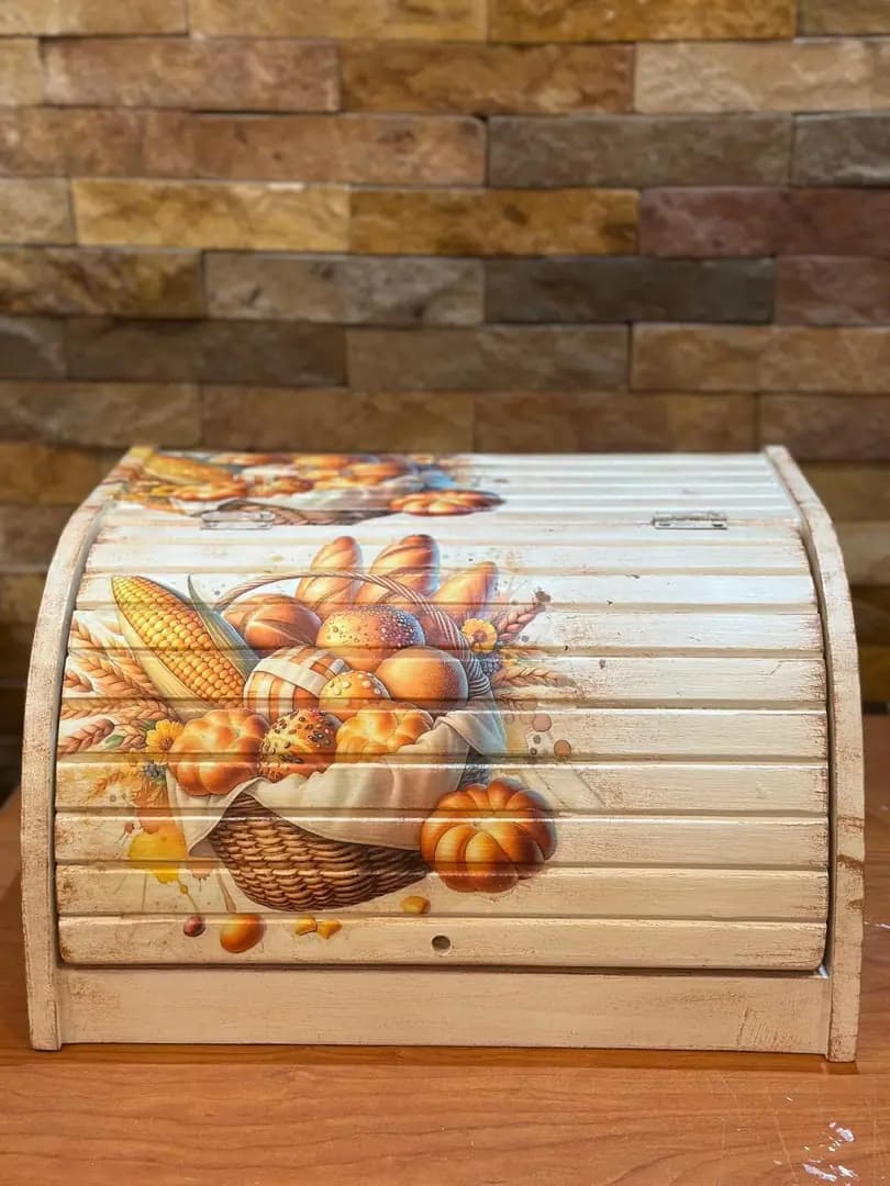 Harvest Bread Box
