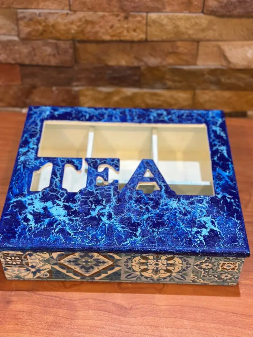 Marbled Tea Chest