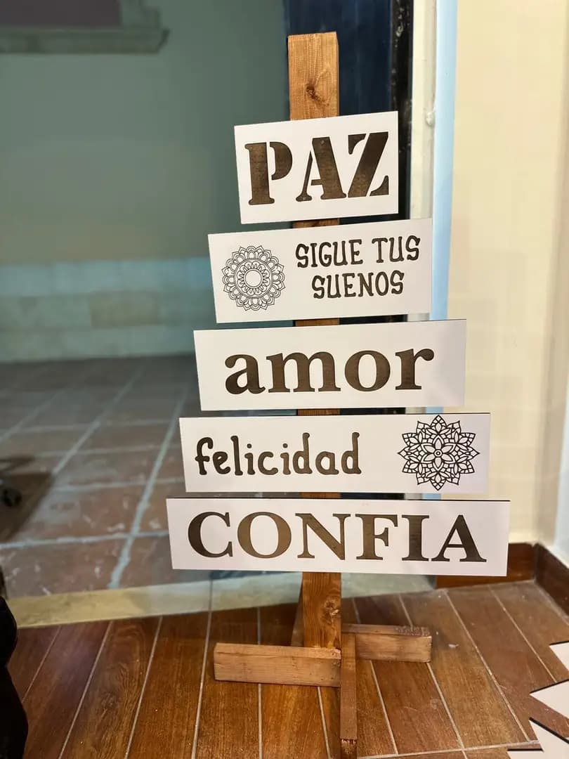 Paz Sign Tree